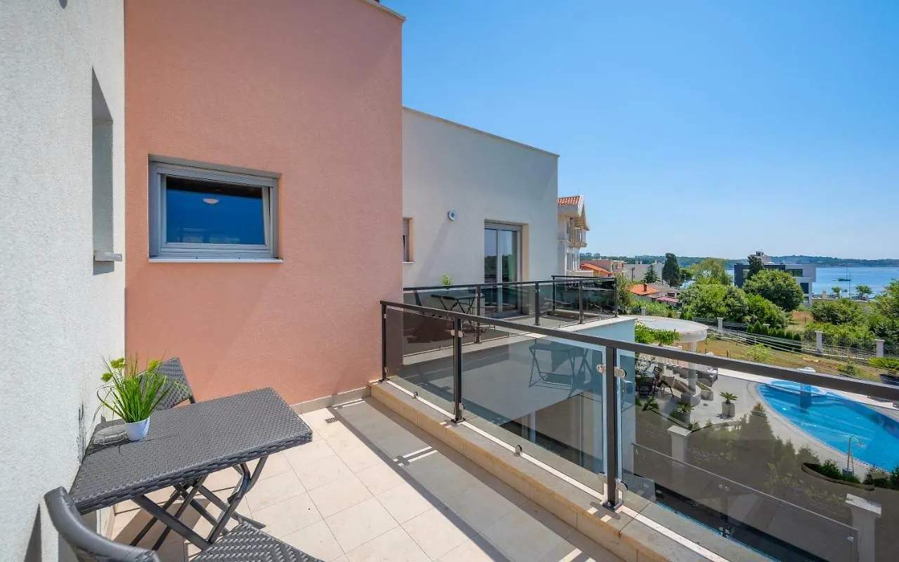 Villa Cedar Pula