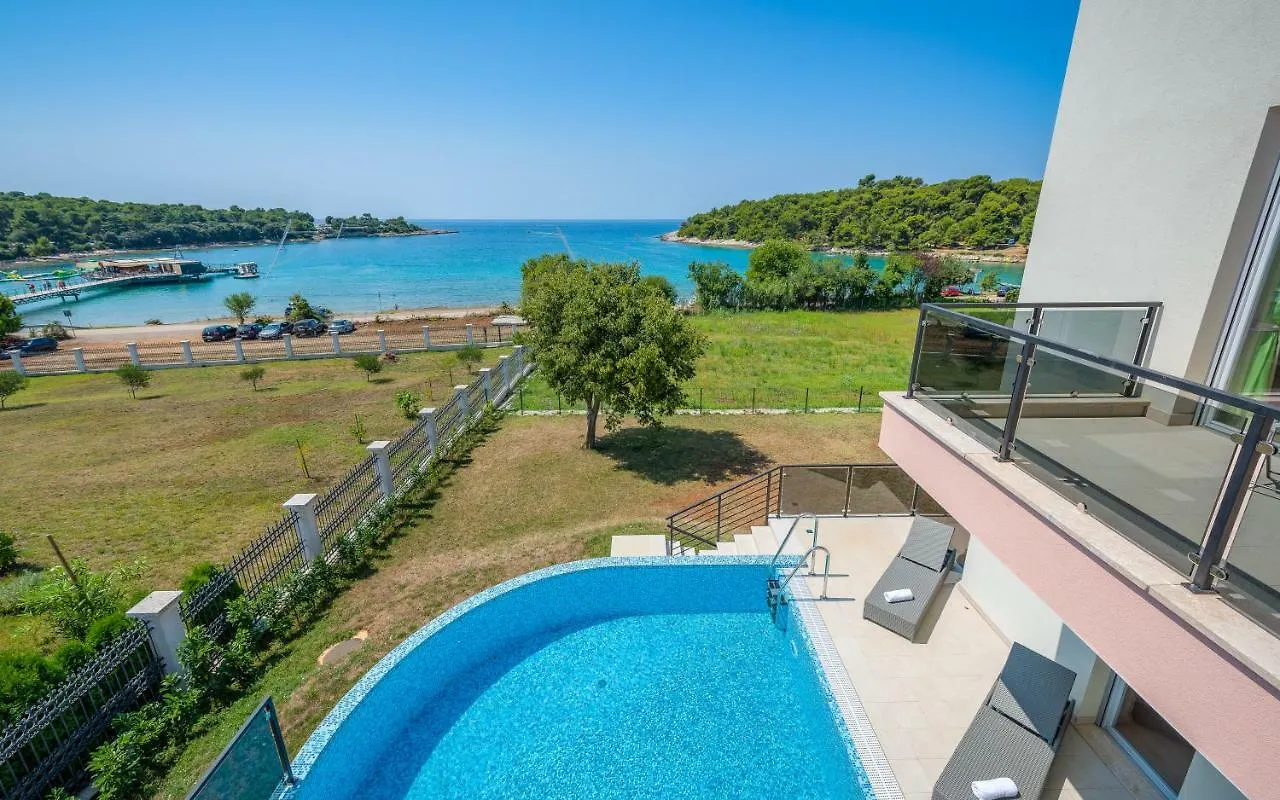 Villa Cedar Pula