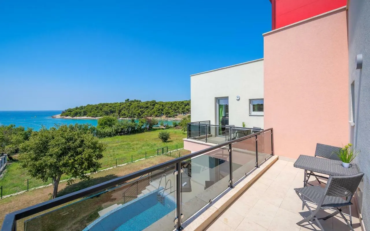Villa Cedar
